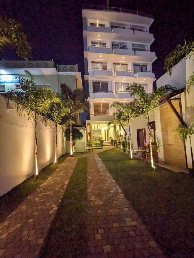 Hotel Marine At Negombo Beach Exterior photo